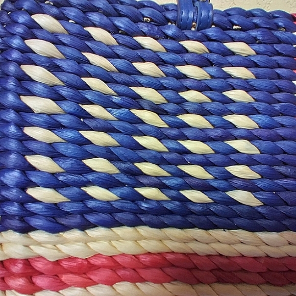 NWT. Scala PATRIOTIC FLAG Straw Shoulder Purse - Picture 5 of 13